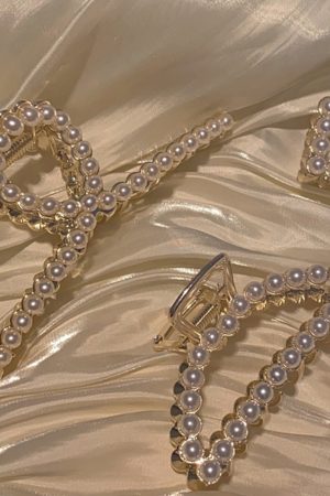 Korean Pearl Hair Clip 2025, High-End Hair Gripper for Women, Chic Hair Accessory for Influencers, Elegant Back of Head Style