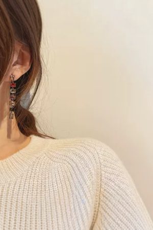 Korean Retro Exquisite Temperament Earrings - Trendy Light Luxury Ear Studs for Women, High-End Niche Design