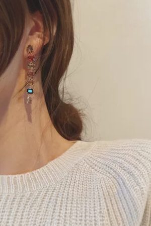 Korean Retro Exquisite Temperament Earrings - Trendy Light Luxury Ear Studs for Women, High-End Niche Design