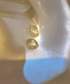 Korean Retro Pearl Stud Earrings for Women - Trendy 2025 Light Luxury Small Earrings, Perfect for Y2K Fashion Lovers