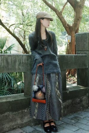 Korean Retro Striped Plaid Color-Blocked High-Waisted Slimming Skirt for 90s Y2K Style