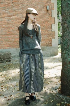 Korean Retro Striped Plaid Color-Blocked High-Waisted Slimming Skirt for 90s Y2K Style