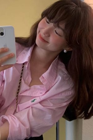 Korean S925 Silver Pearl Mother-of-Pearl Earrings - Retro Hong Kong Style, Simple and Versatile Large Earrings for Fashion Enthusiasts