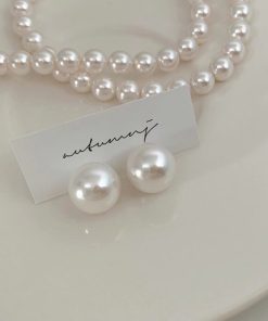 Korean S925 Silver Pearl Mother-of-Pearl Earrings - Retro Hong Kong Style, Simple and Versatile Large Earrings for Fashion Enthusiasts