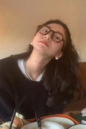 Korean S925 Silver Pearl Mother-of-Pearl Earrings - Retro Hong Kong Style, Simple and Versatile Large Earrings for Fashion Enthusiasts