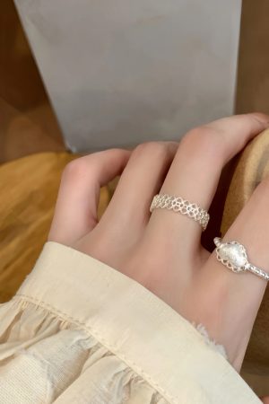 Korean-Style Adjustable Open Finger Heart Lace Ring for Women - Trendy High-End Fashion Accessory 2025
