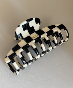 Korean Style Black and White Checkerboard Half-Moon Acetate Hair Claw Shark Clip for Effortless Chic Hairdos