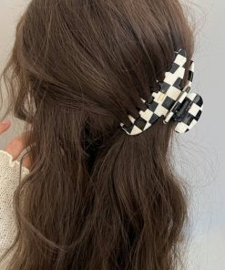 Korean Style Black and White Checkerboard Half-Moon Acetate Hair Claw Shark Clip for Effortless Chic Hairdos