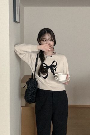 Korean Style Bow Pattern Round Neck Knitted Sweater - Cute Romantic Design, Trendy 2025 Fashion for Effortless Style