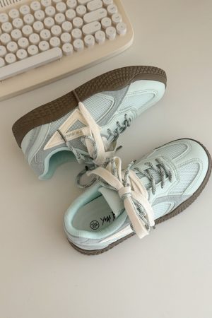 Korean Style Breathable White Board Shoes for Women - Thick-Soled Mesh Versatile Summer Training Sneakers 2025