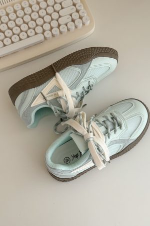 Korean Style Breathable White Board Shoes for Women - Thick-Soled Mesh Versatile Summer Training Sneakers 2025