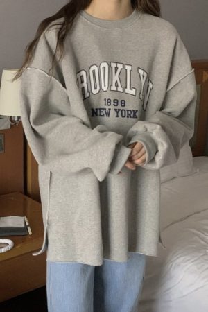 Korean Style Brooklyn Letter Embroidery Splicing Loose Sports Sweatshirt for Casual Wear