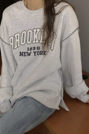 Korean Style Brooklyn Letter Embroidery Splicing Loose Sports Sweatshirt for Casual Wear