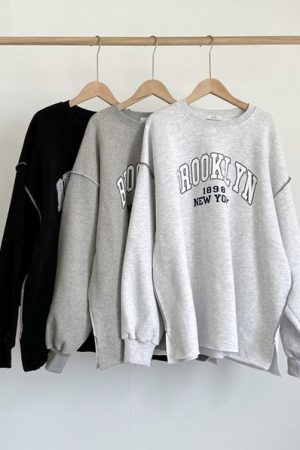 Korean Style Brooklyn Letter Embroidery Splicing Loose Sports Sweatshirt for Casual Wear