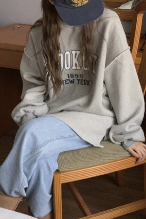Korean Style Brooklyn Letter Embroidery Splicing Loose Sports Sweatshirt for Casual Wear