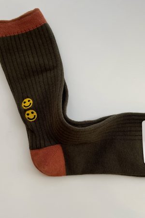 Korean Style Candy Color Women's Mid-Calf Socks - Versatile Color Block Pile Socks for Trendy Ins Style Fashion