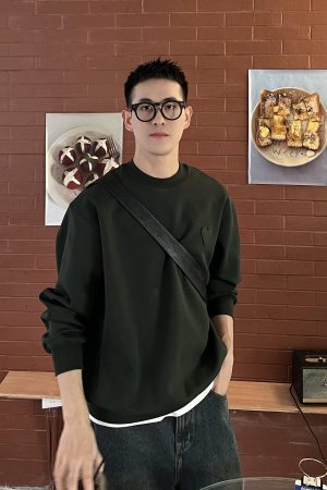 Korean Style Casual Green Heart Relief Sweatshirt for Men - Loose Fit Comfortable Long Sleeve Top for Autumn Winter Wear