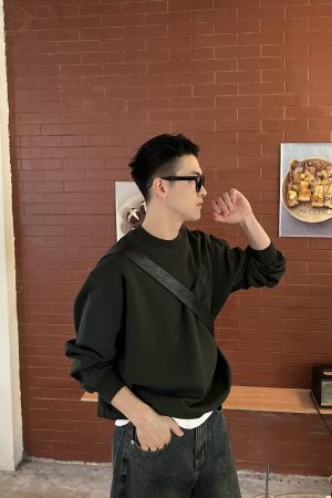 Korean Style Casual Green Heart Relief Sweatshirt for Men - Loose Fit Comfortable Long Sleeve Top for Autumn Winter Wear