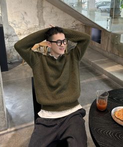 Korean Style Casual Green Pullover Henley Sweater for Men - Simple Versatile Loose Top