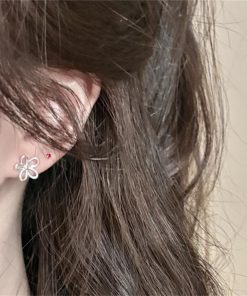 Korean Style Cherry Blossom Small Stud Earrings for Women, Versatile Ins Commuting Jewelry with a High-End Feel