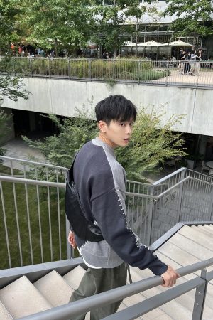 Korean Style Color Block Thickened Sweater for Men - Minimalist Loose Versatile Autumn/Winter Top