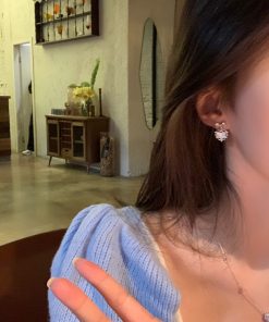 Korean Style Cute Versatile Zircon Bow Earrings - Light Luxury High-End Temperament Heart Design