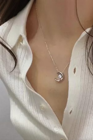 Korean Style Diamond-Studded Moon Pendant Necklace - 925 Pure Silver Clavicle Chain, Jennie-Inspired Fashion Jewelry