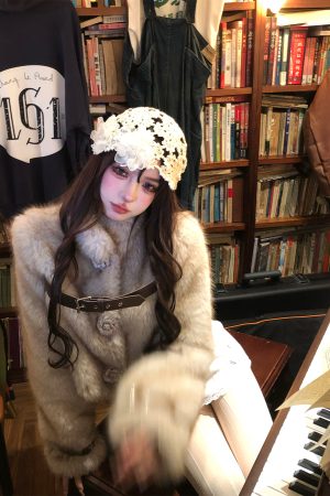 Korean Style Eco-Friendly Faux Fur Coat for Women, Loose Plush Short Jacket for Autumn and Winter Fashion
