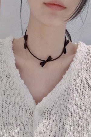 Korean Style Elegant Mini Pearl Beaded Bow Necklace with Clavicle Chain - Sweet Temperament Fashion Accessory
