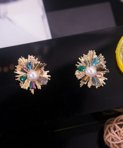 Korean-Style Exquisite Floral Earrings for Women, Minimalist Light Luxury Ear Studs, Elegant Versatile Design, Trendy Accessories
