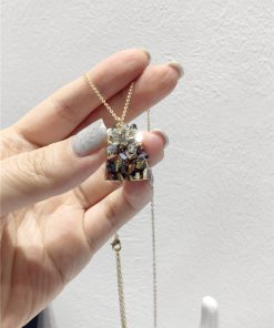 Korean-Style Exquisite Light Luxury Color-Blocking Crystal Trapezoidal Short Necklace for Clavicle and Layering Fashion