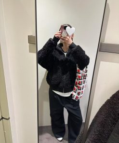 Korean Style Faux Lamb Wool Hooded Jacket for Women, Leather and Fur Blend, Loose Fit Short Fashion Top