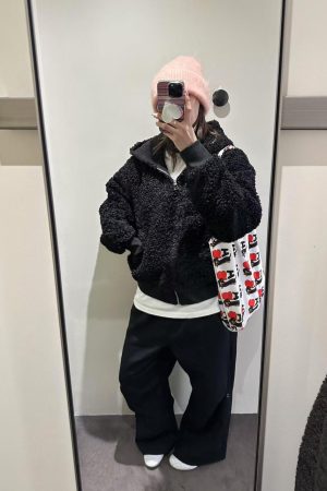 Korean Style Faux Lamb Wool Hooded Jacket for Women, Leather and Fur Blend, Loose Fit Short Fashion Top