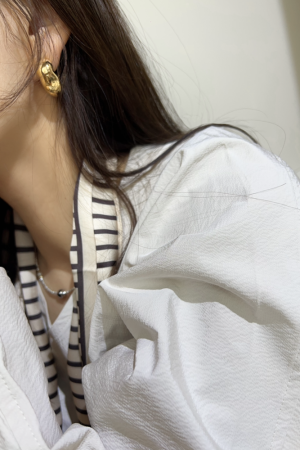 Korean Style Gold Cashew Nut Stud Earrings - Sweet Cool Light Luxury High-End Design Inspired by Song Hye-kyo