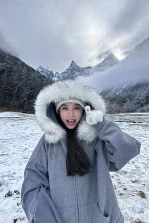 Korean Style Gray Hooded Woolen Coat with Fur Collar for Women - Winter Zip-Up Cardigan