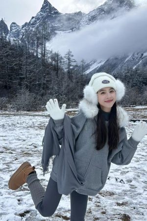 Korean Style Gray Hooded Woolen Coat with Fur Collar for Women - Winter Zip-Up Cardigan