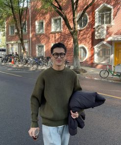 Korean Style Green Round Neck Pullover Knitted Sweater for Men - Casual Loose Fit Autumn Winter Top