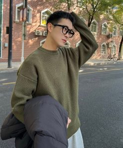 Korean Style Green Round Neck Pullover Knitted Sweater for Men - Casual Loose Fit Autumn Winter Top