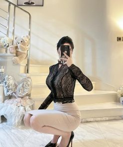 Korean-Style Halter Neck Lace Splicing Fitted Top for Young Ladies - Elegant Slim Sexy Shirt