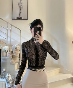 Korean-Style Halter Neck Lace Splicing Fitted Top for Young Ladies - Elegant Slim Sexy Shirt