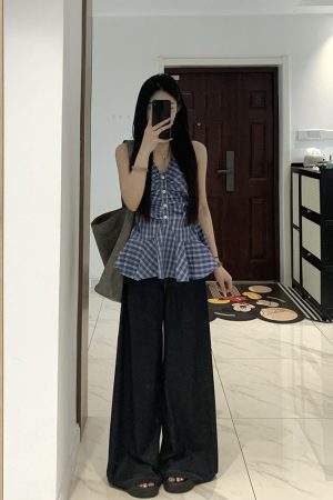 Korean-Style Halter V-Neck Sleeveless Camisole for Women - Waist-Cinching Checkered Summer Top