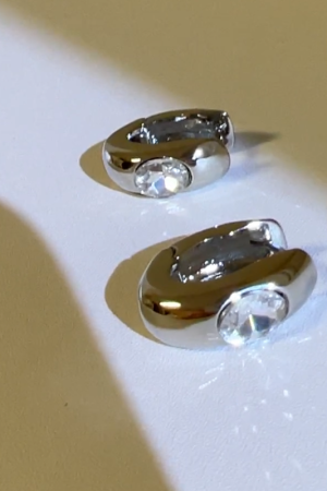 Korean-Style High-Quality Embedded Zircon Earrings for Women - Exquisite Compact Versatile Ear Accessories