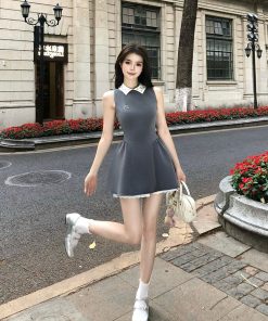 Korean-Style Lace Splicing Slim-Fit Sleeveless Dress for Women - Elegant Summer Waist-Cinching Short Skirt