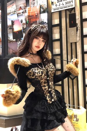 Korean Style Leopard Print Hooded Knitted Sweater for Women - Sexy Slim Fit Plush Long Sleeve for Autumn and Winter
