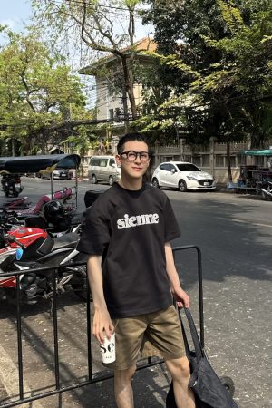 Korean Style Letter Print Black Short Sleeve T-Shirt for Men - Simple Casual Loose Fit Top for Spring