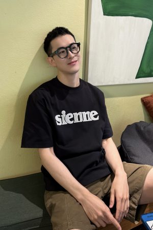 Korean Style Letter Print Black Short Sleeve T-Shirt for Men - Simple Casual Loose Fit Top for Spring