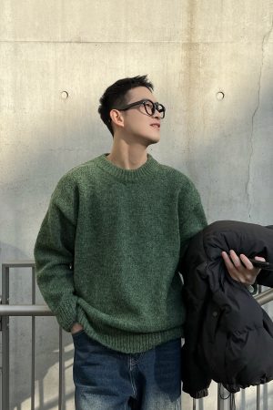 Korean Style Men's Solid Color Round Neck Pullover Sweater, Trendy Loose Fit Knitwear for Spring and Autumn Fashion