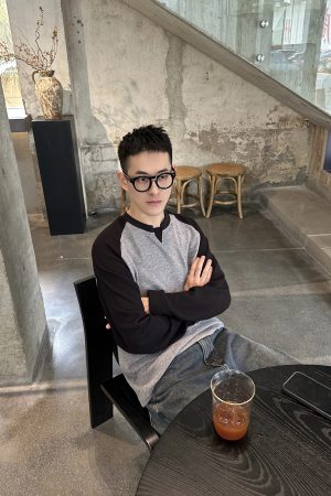 Korean Style Minimalist Color Block Corn Grid Raglan T-Shirt for Men - Loose Casual Autumn Winter Base Layer Top