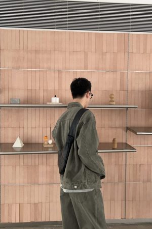 Korean-Style Minimalist Green Denim Jacket for Men, Retro Loose Fit Versatile Top