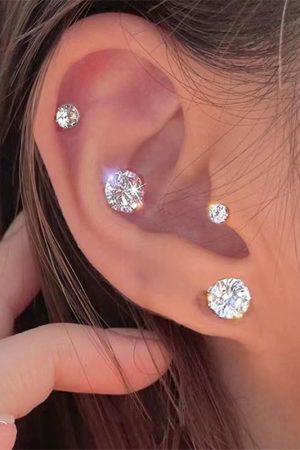 Korean Style Minimalist Magnetic Zircon Ear Clips for Women - Elegant, Versatile No Ear Holes Earrings for Everyday Wear